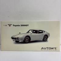 AUTOart トヨタ2000GT 1/18